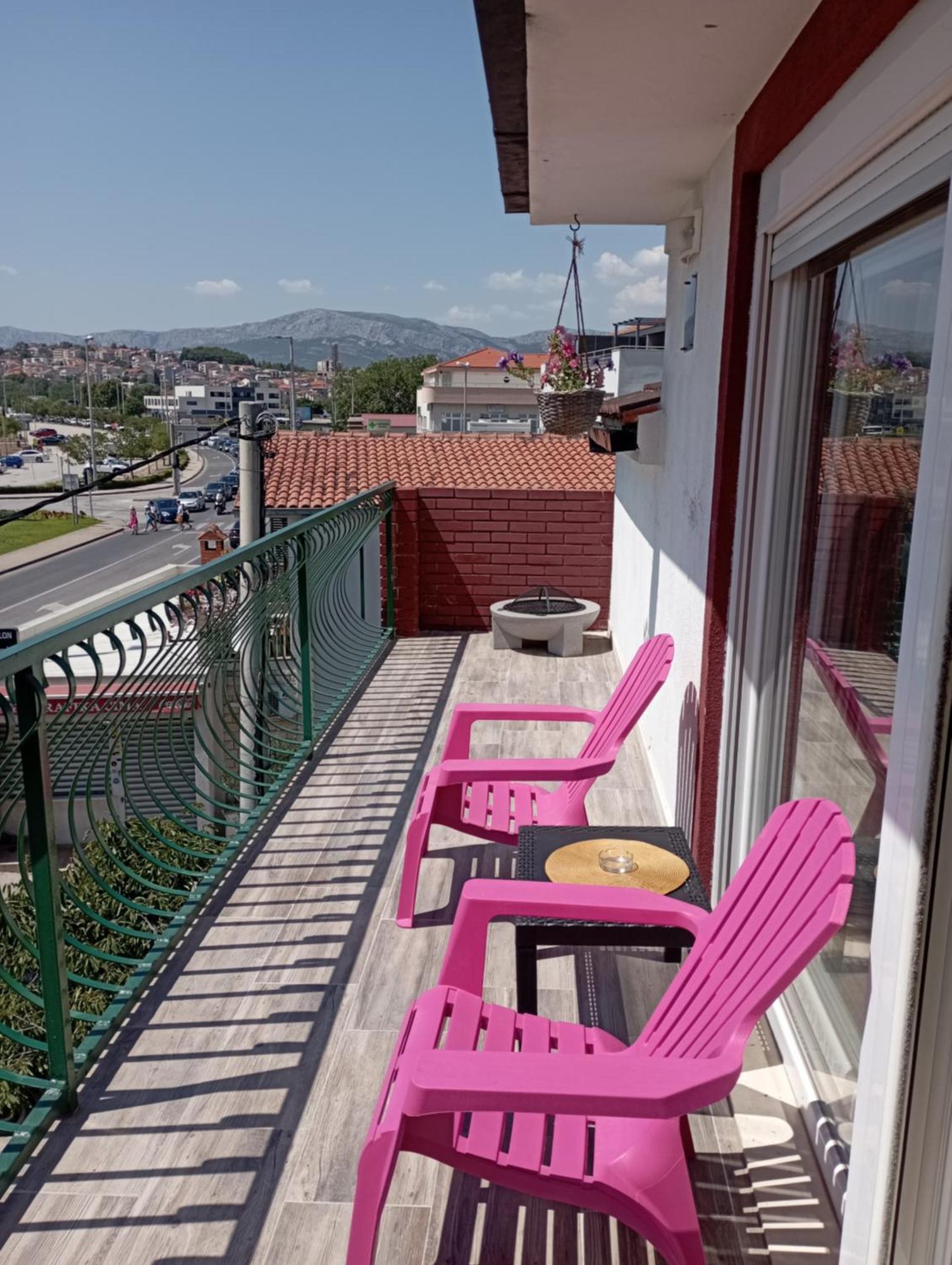 Penthouse Apartment With A Great View Podstrana Esterno foto